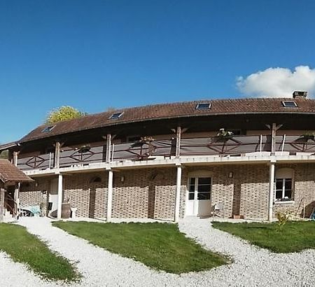 Les Gites Du Lavoir Villemoiron-en-Othe Luaran gambar